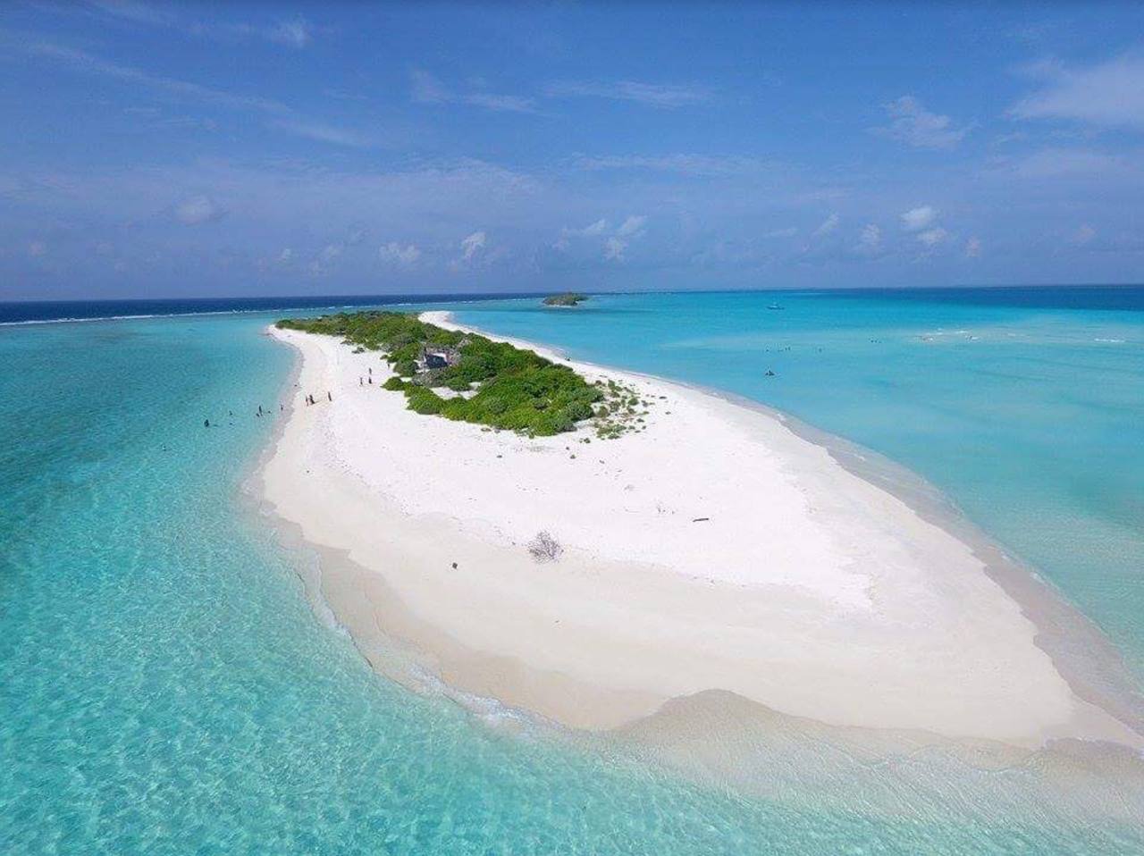 Ukulhas Beach House 3